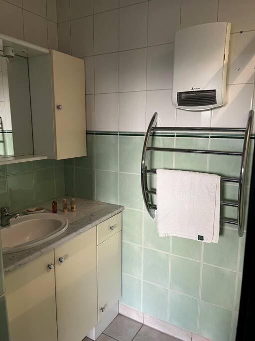 Appartement De 80M2 Refait A Neuf Bezannes Exterior foto